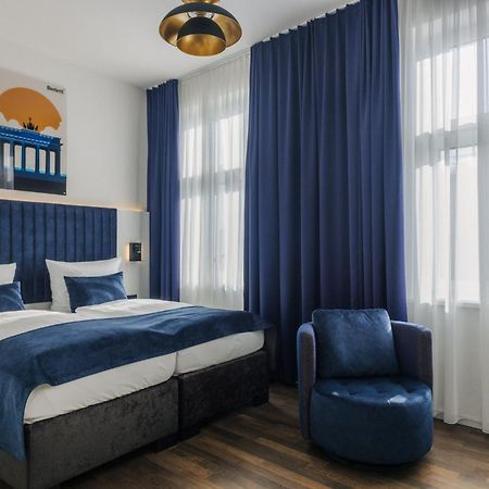 Homaris East Side Hotel Berlin Exterior photo