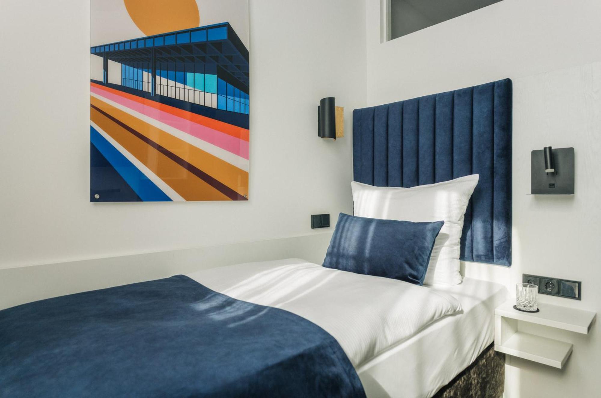 Homaris East Side Hotel Berlin Exterior photo