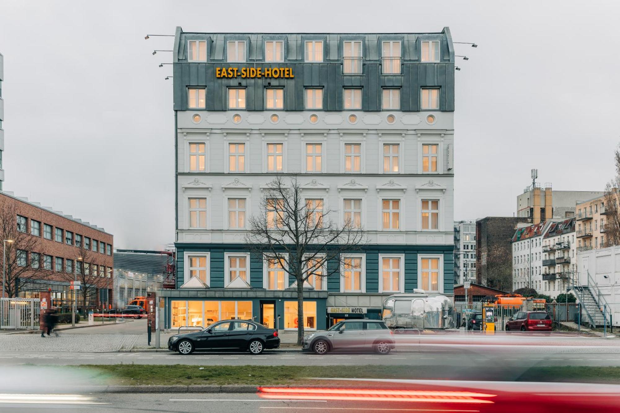 Homaris East Side Hotel Berlin Exterior photo